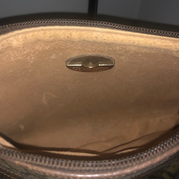 Vintage Gucci Plus Clutch - Picture 15 of 15
